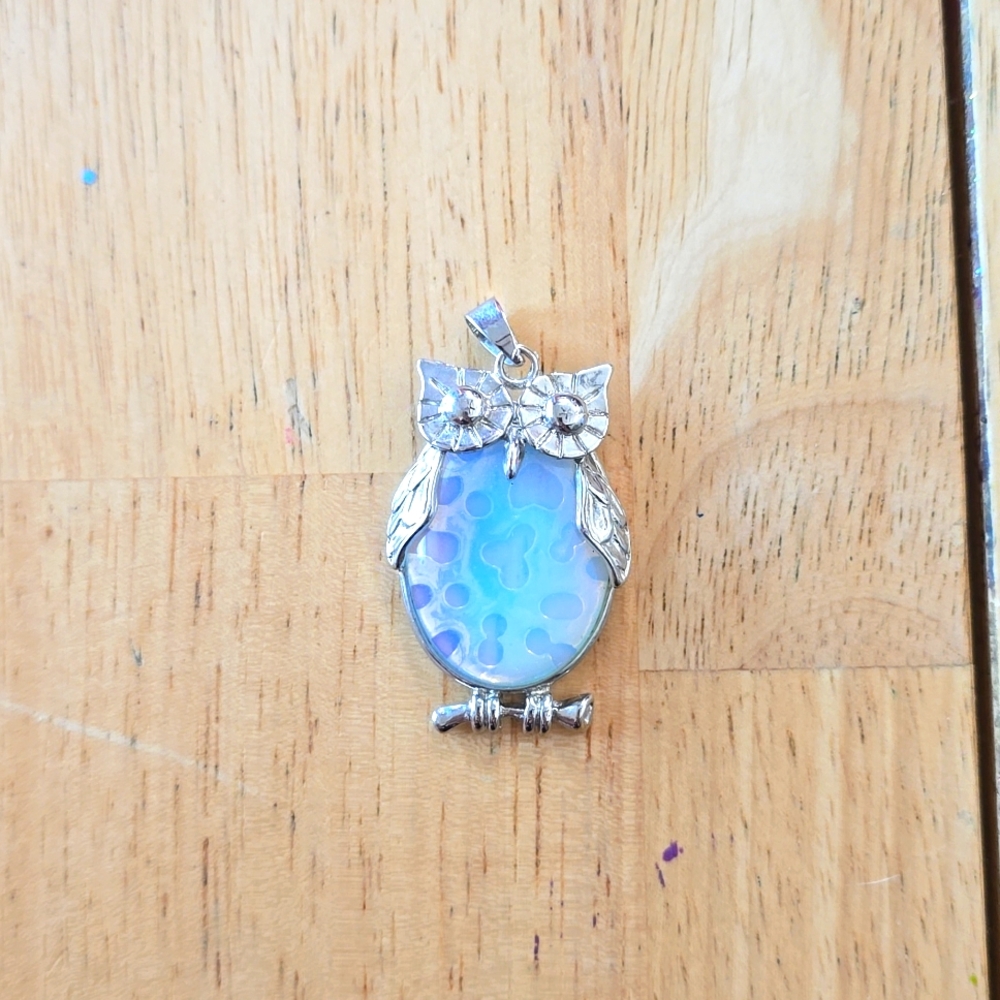 Silver Stone Owl Pendant